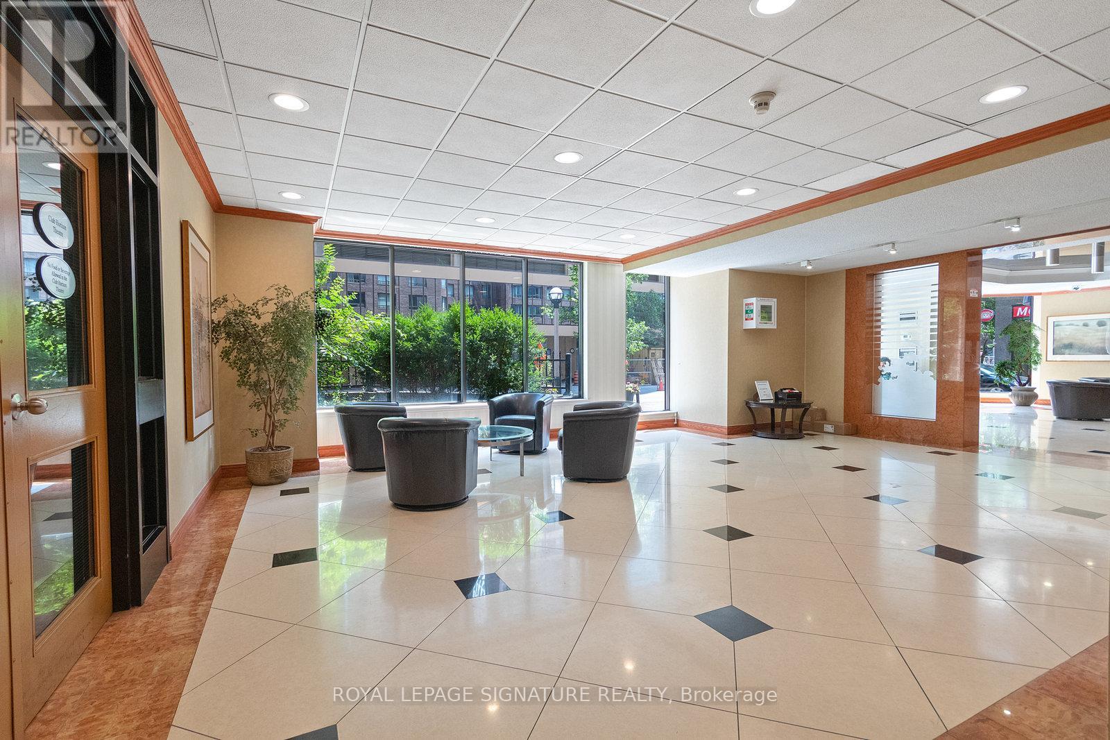1013 - 633 Bay Street, Toronto, Ontario  M5G 2G4 - Photo 21 - C13733182
