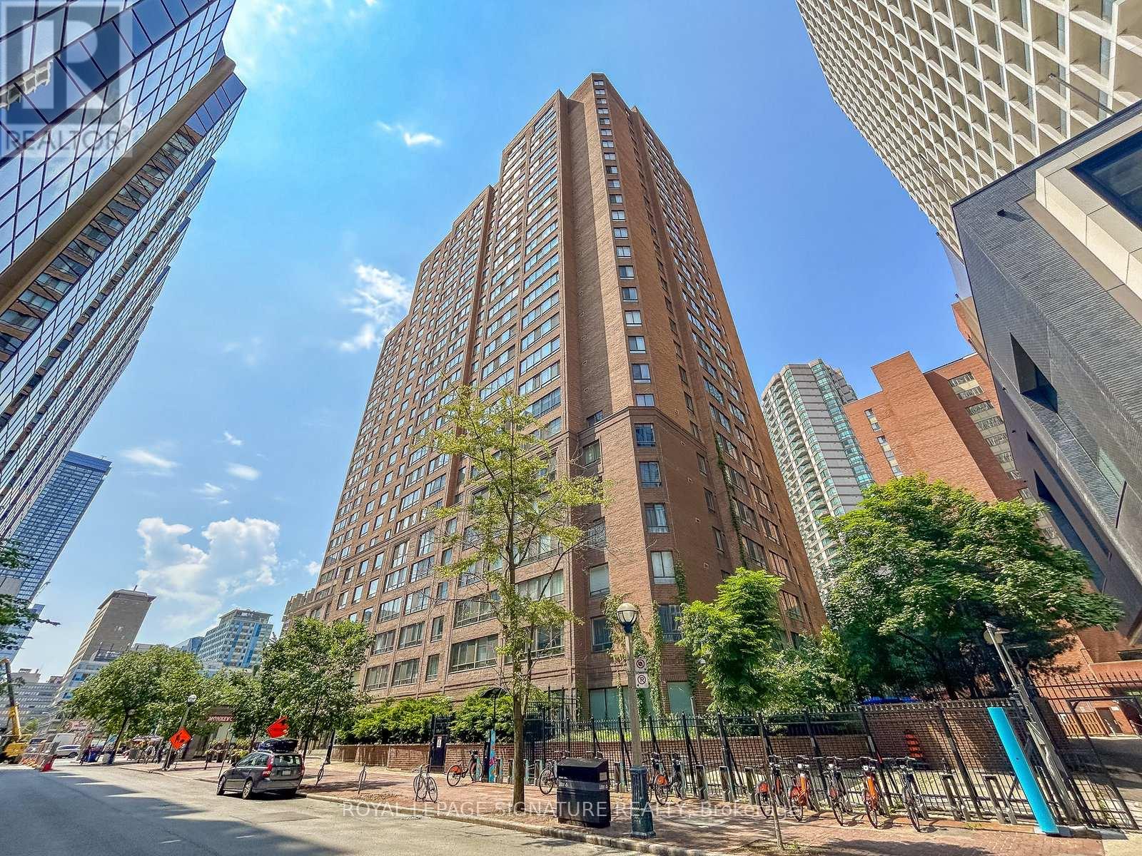 1013 - 633 Bay Street, Toronto, Ontario  M5G 2G4 - Photo 24 - C13733182