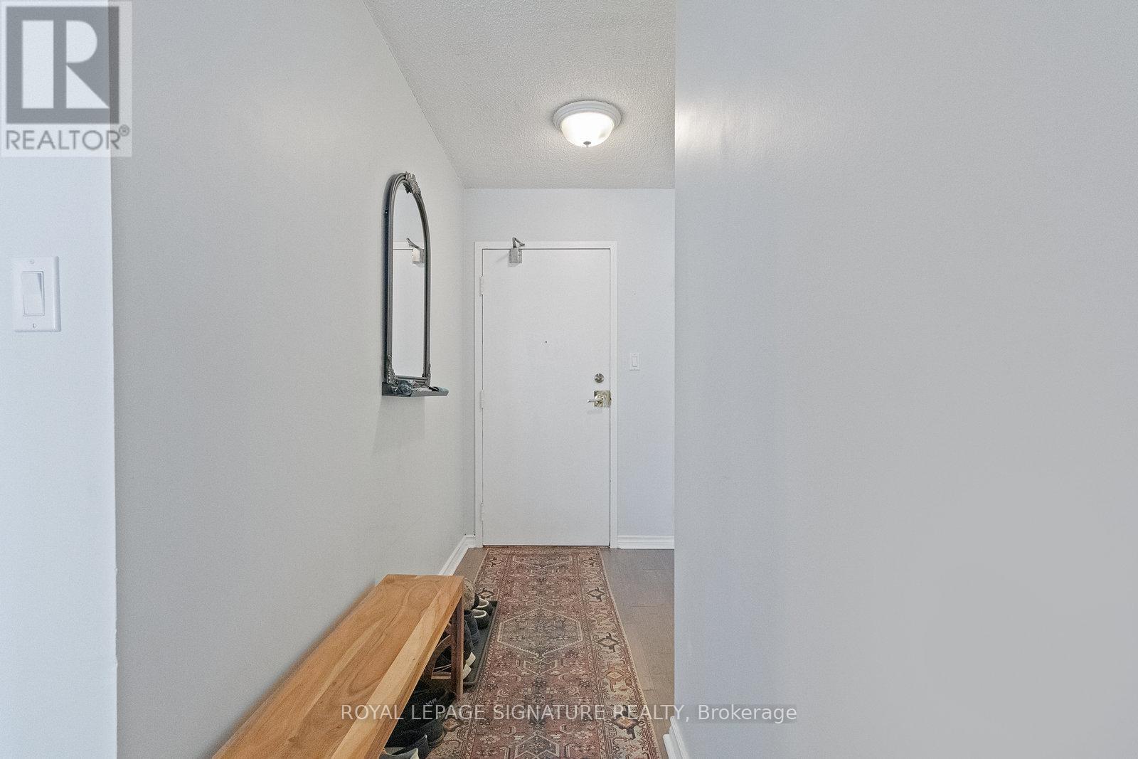 1013 - 633 Bay Street, Toronto, Ontario  M5G 2G4 - Photo 26 - C13733182