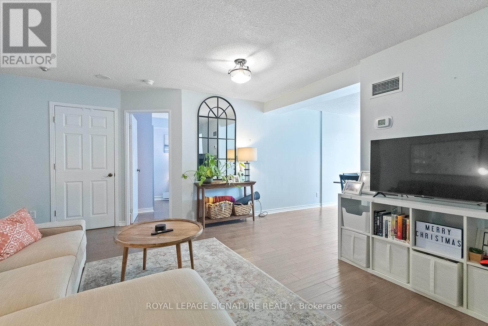 1013 - 633 Bay Street, Toronto, Ontario  M5G 2G4 - Photo 6 - C13733182
