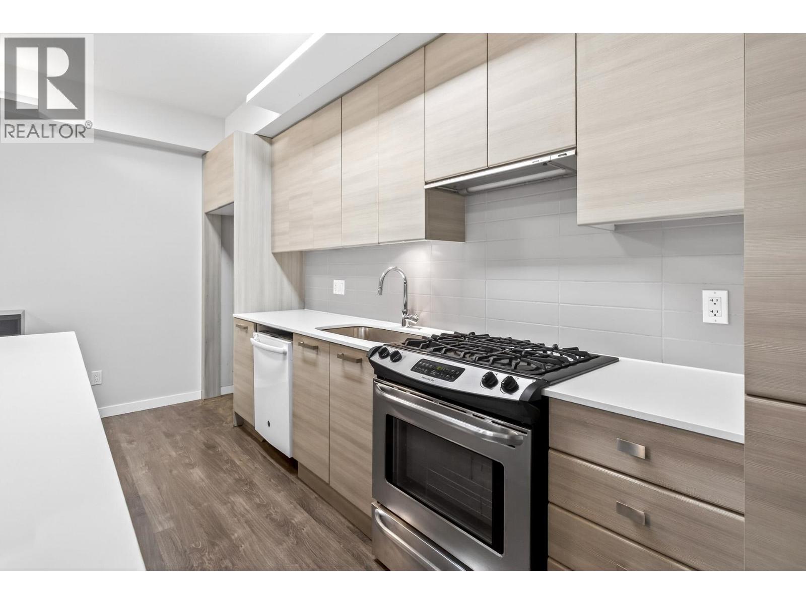 8 6965 Hastings Street, Burnaby, British Columbia  V5B 1S9 - Photo 17 - R3160377