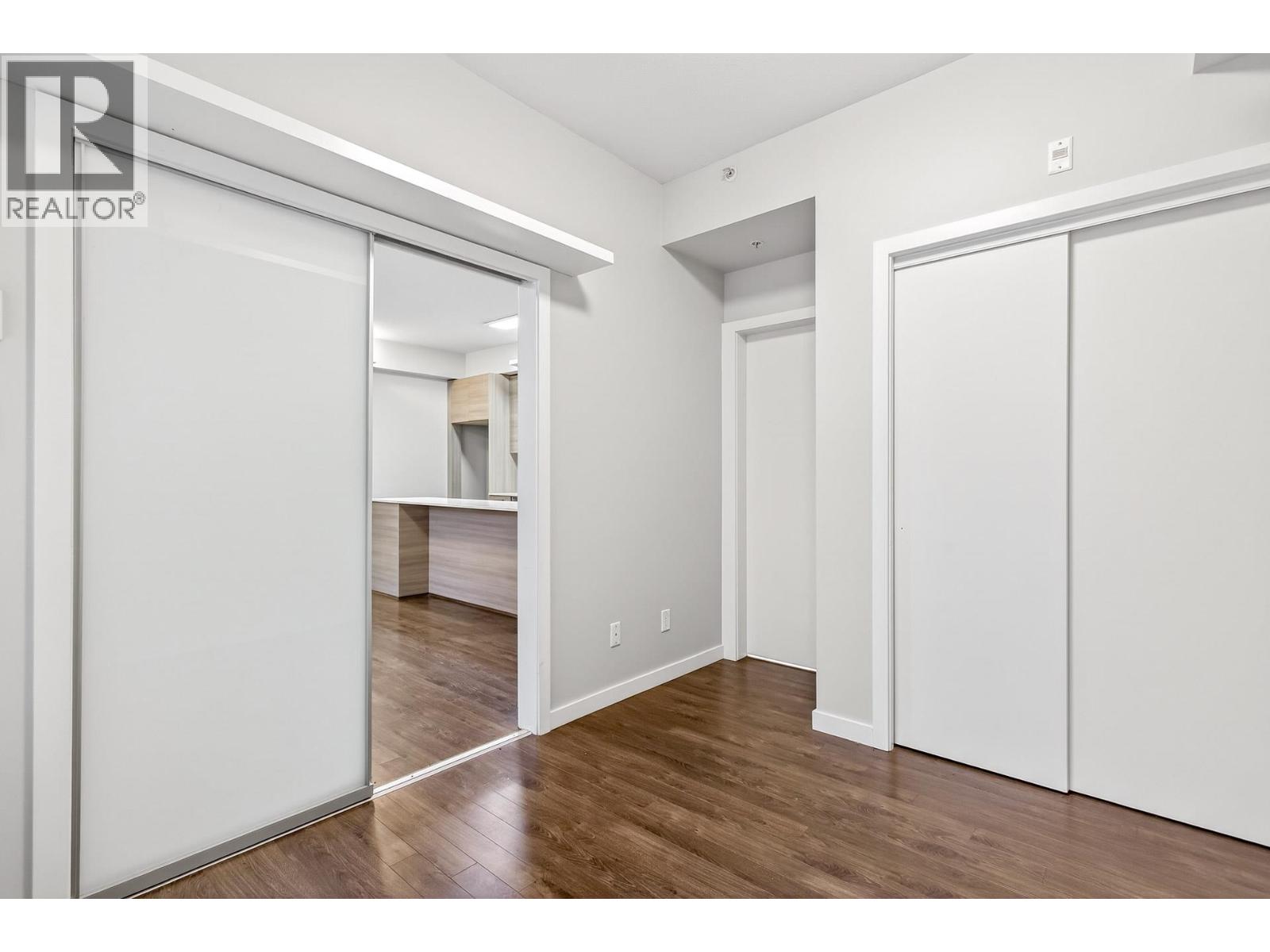 8 6965 Hastings Street, Burnaby, British Columbia  V5B 1S9 - Photo 23 - R3160377