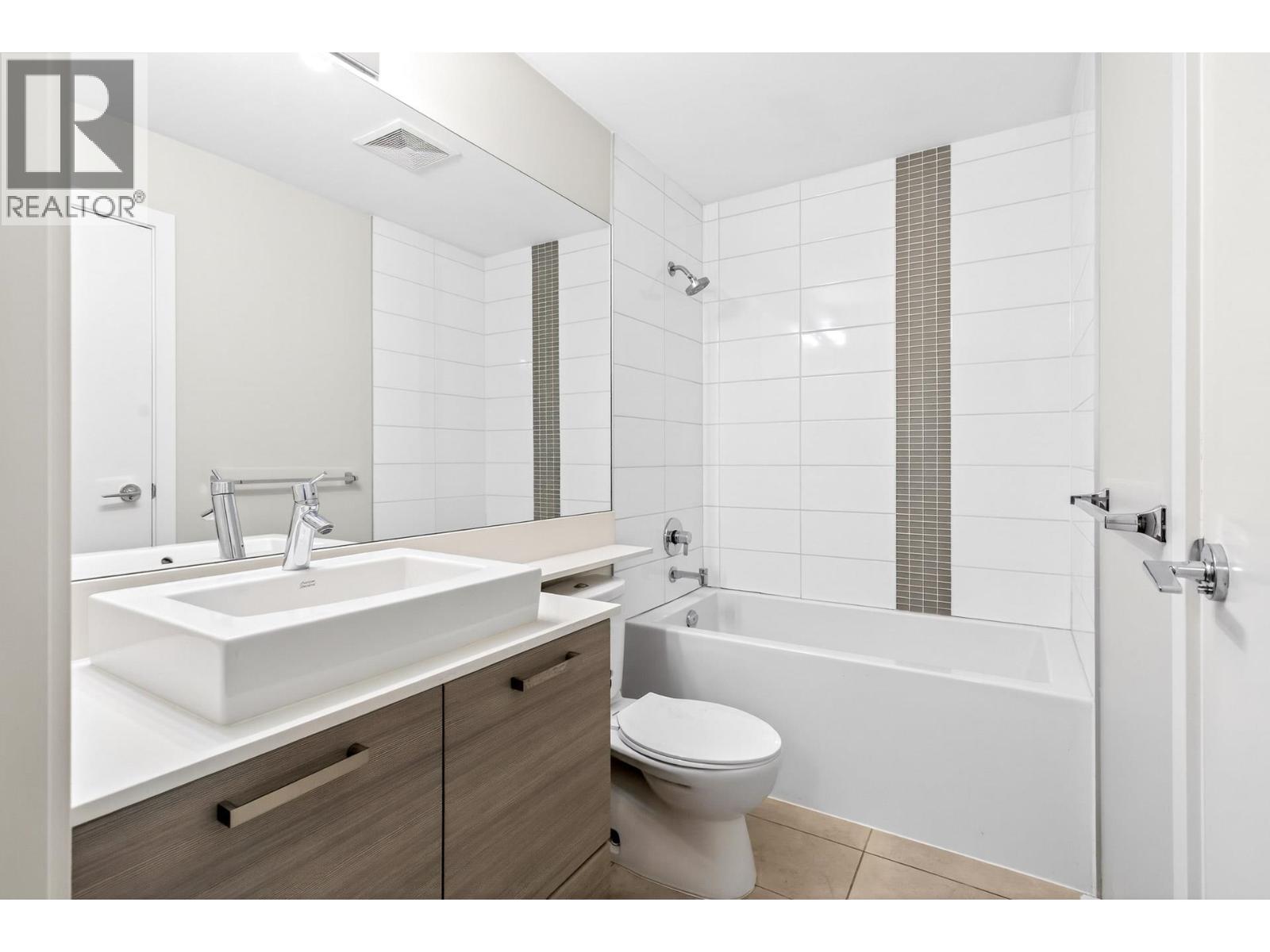 8 6965 Hastings Street, Burnaby, British Columbia  V5B 1S9 - Photo 25 - R3160377