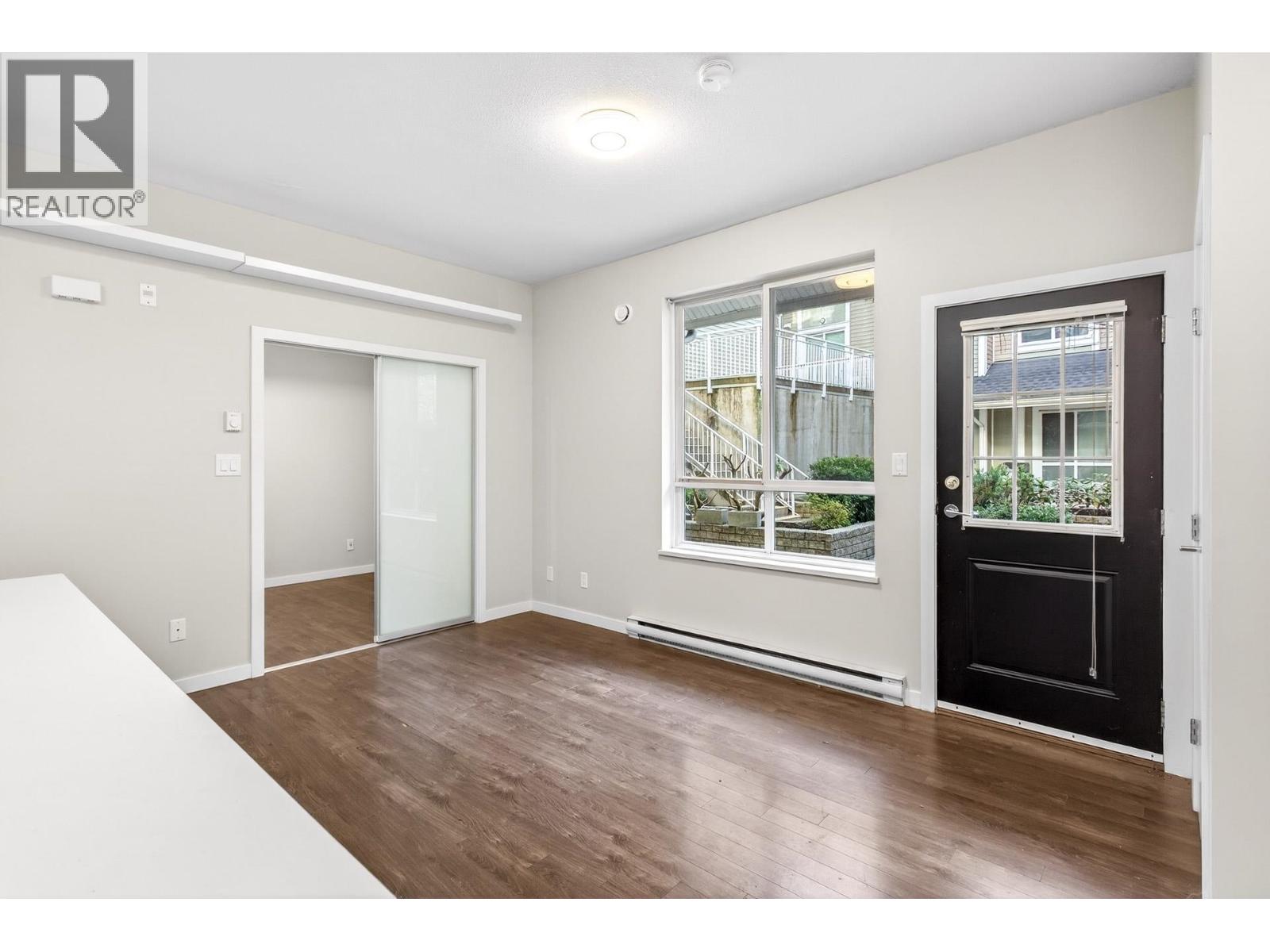 8 6965 Hastings Street, Burnaby, British Columbia  V5B 1S9 - Photo 8 - R3160377
