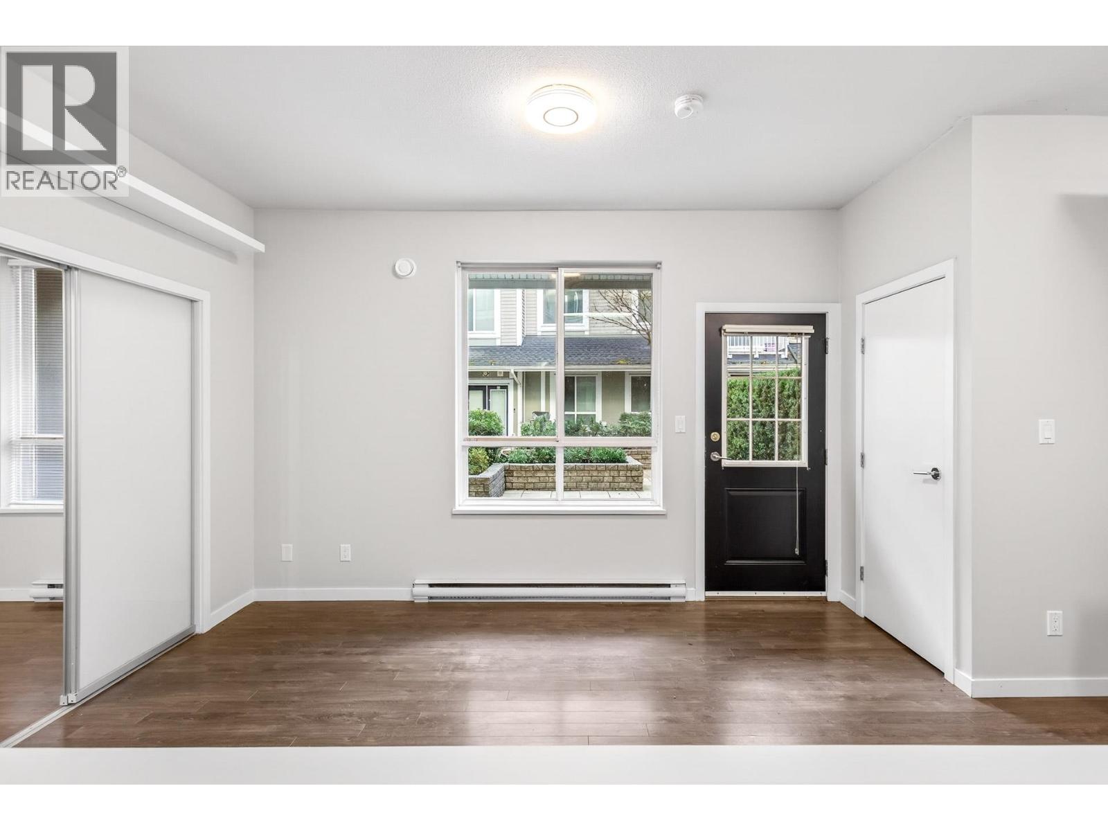 8 6965 Hastings Street, Burnaby, British Columbia  V5B 1S9 - Photo 9 - R3160377