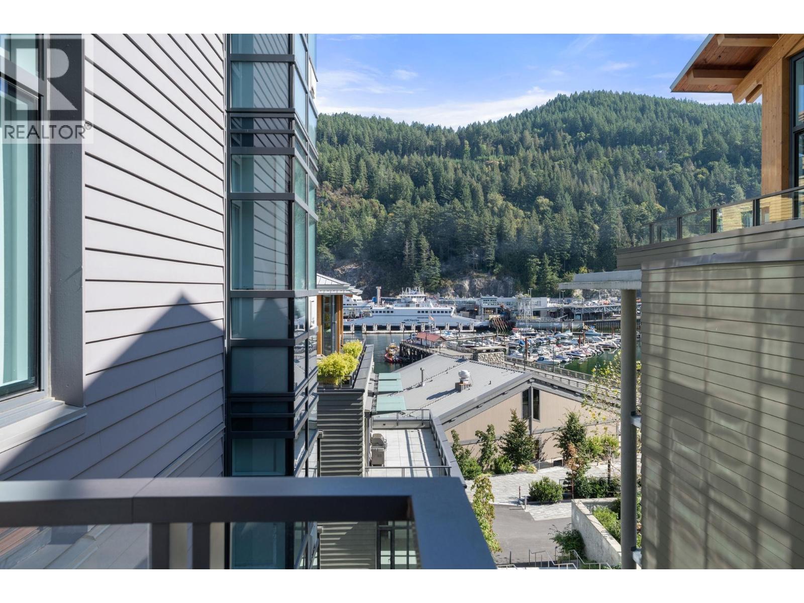 404 6699 Nelson Avenue, West Vancouver, British Columbia  V7W 2B2 - Photo 2 - R3160392