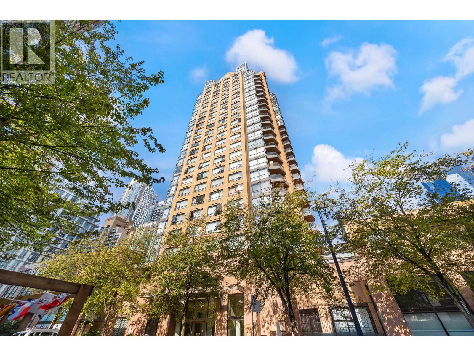 907 1189 Howe Street, Vancouver, British Columbia  V6Z 2X4 - Photo 3 - R3160425