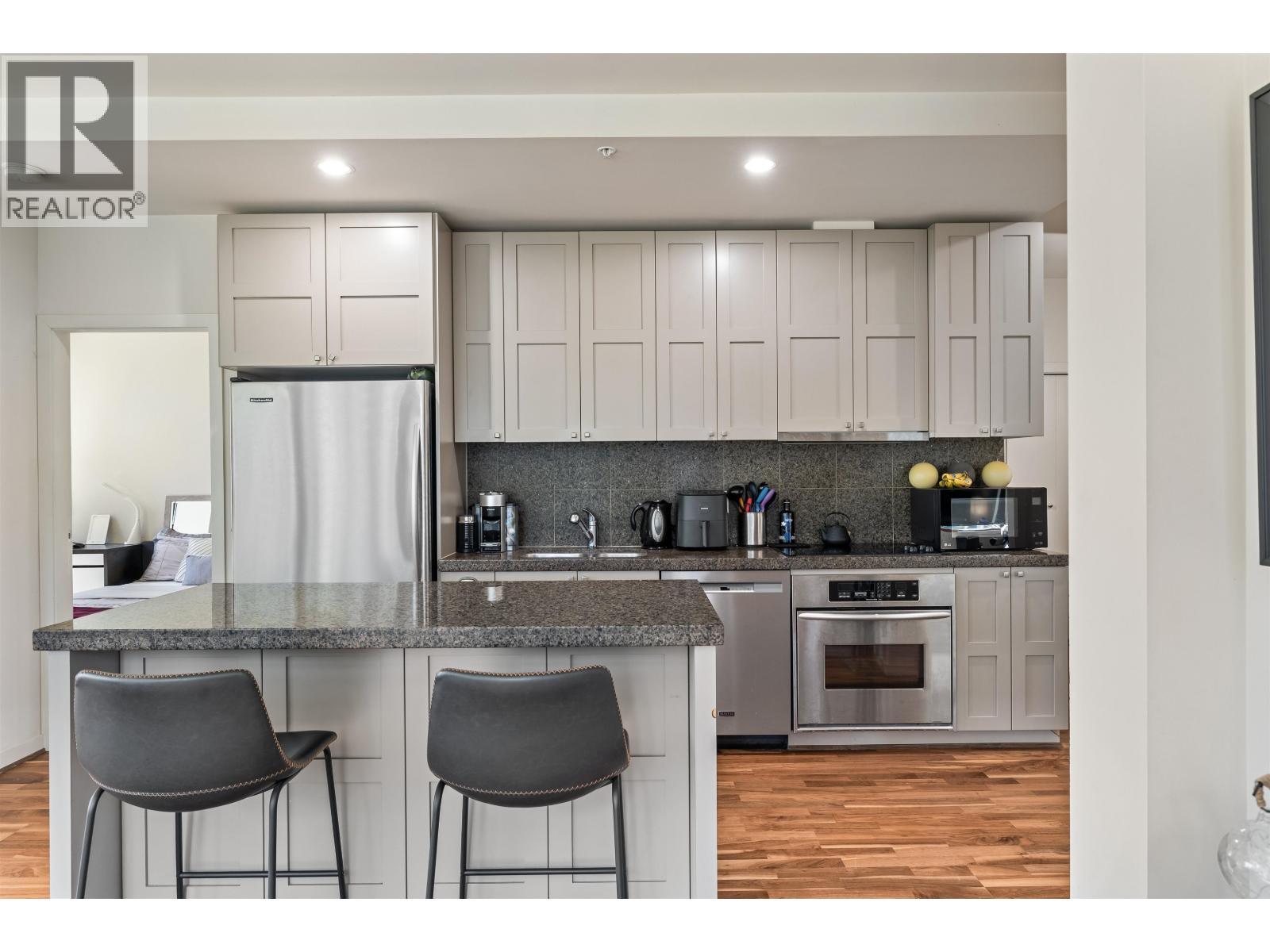 609 1333 West Georgia Street, Vancouver, British Columbia  V6E 4V3 - Photo 2 - R3160442