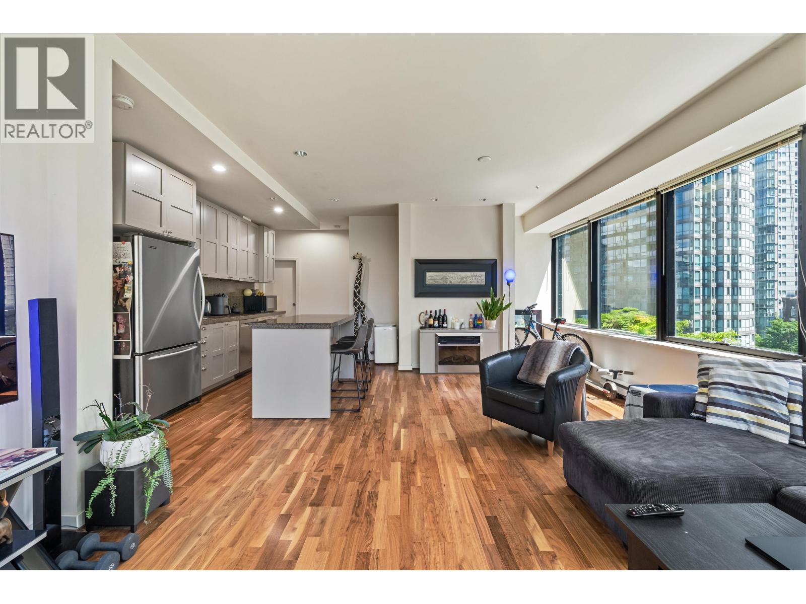 609 1333 West Georgia Street, Vancouver, British Columbia  V6E 4V3 - Photo 5 - R3160442