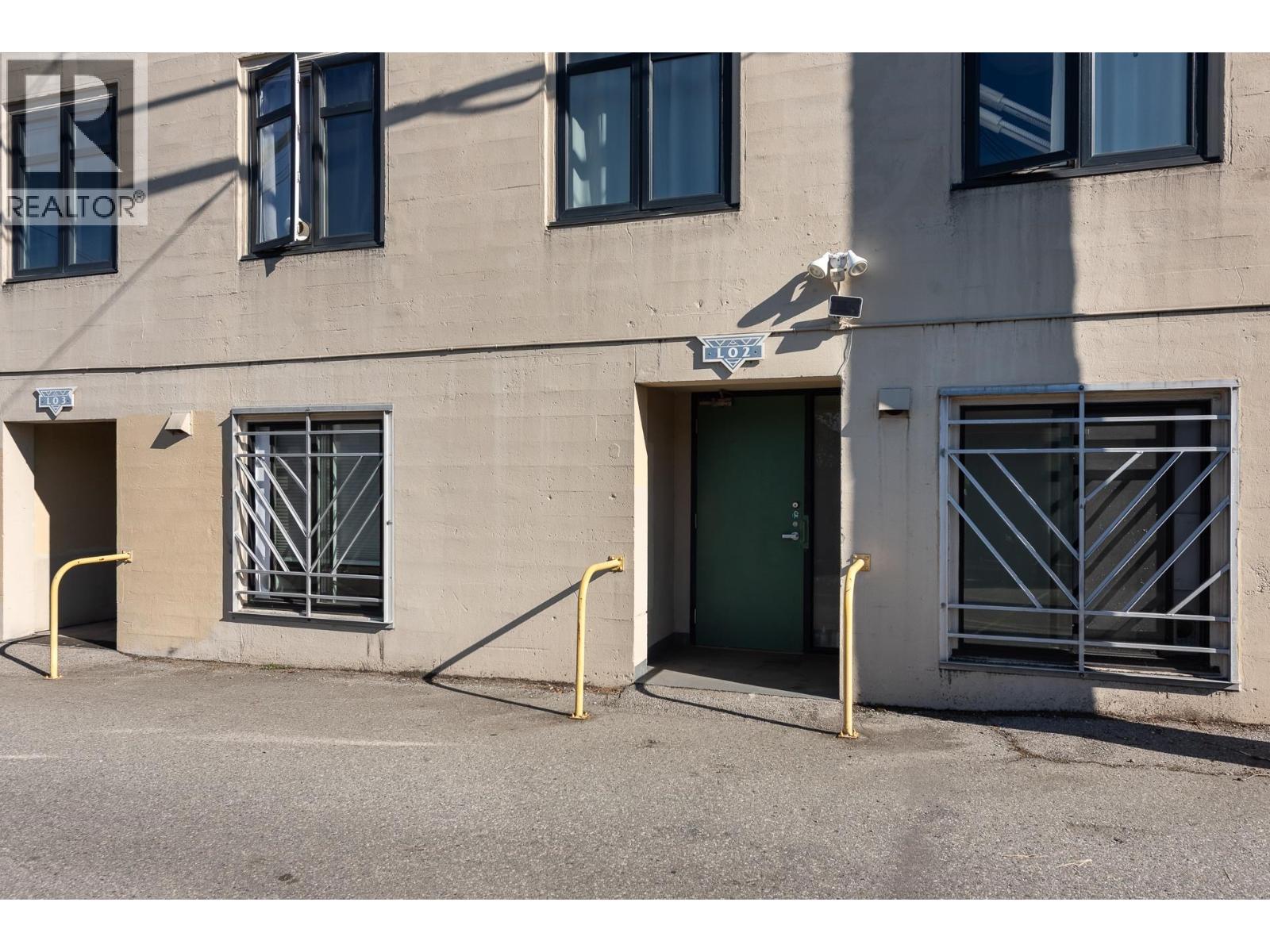 L2 2556 E Hastings Street, Vancouver, British Columbia  V5K 1Z3 - Photo 3 - R3160443