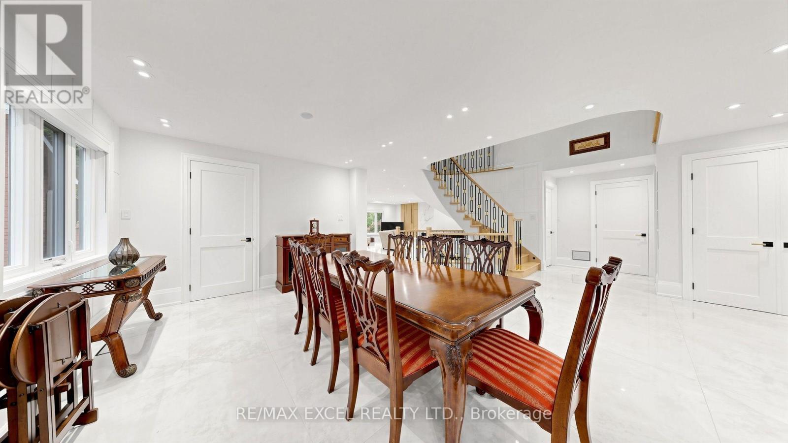 2b Trinity Crescent, Richmond Hill, Ontario  L4B 2S4 - Photo 11 - N13733118