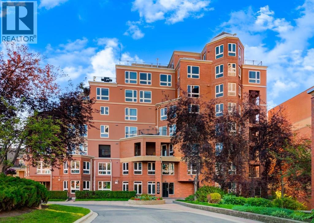 8402, 400 Eau Claire Avenue SW, Calgary, Alberta