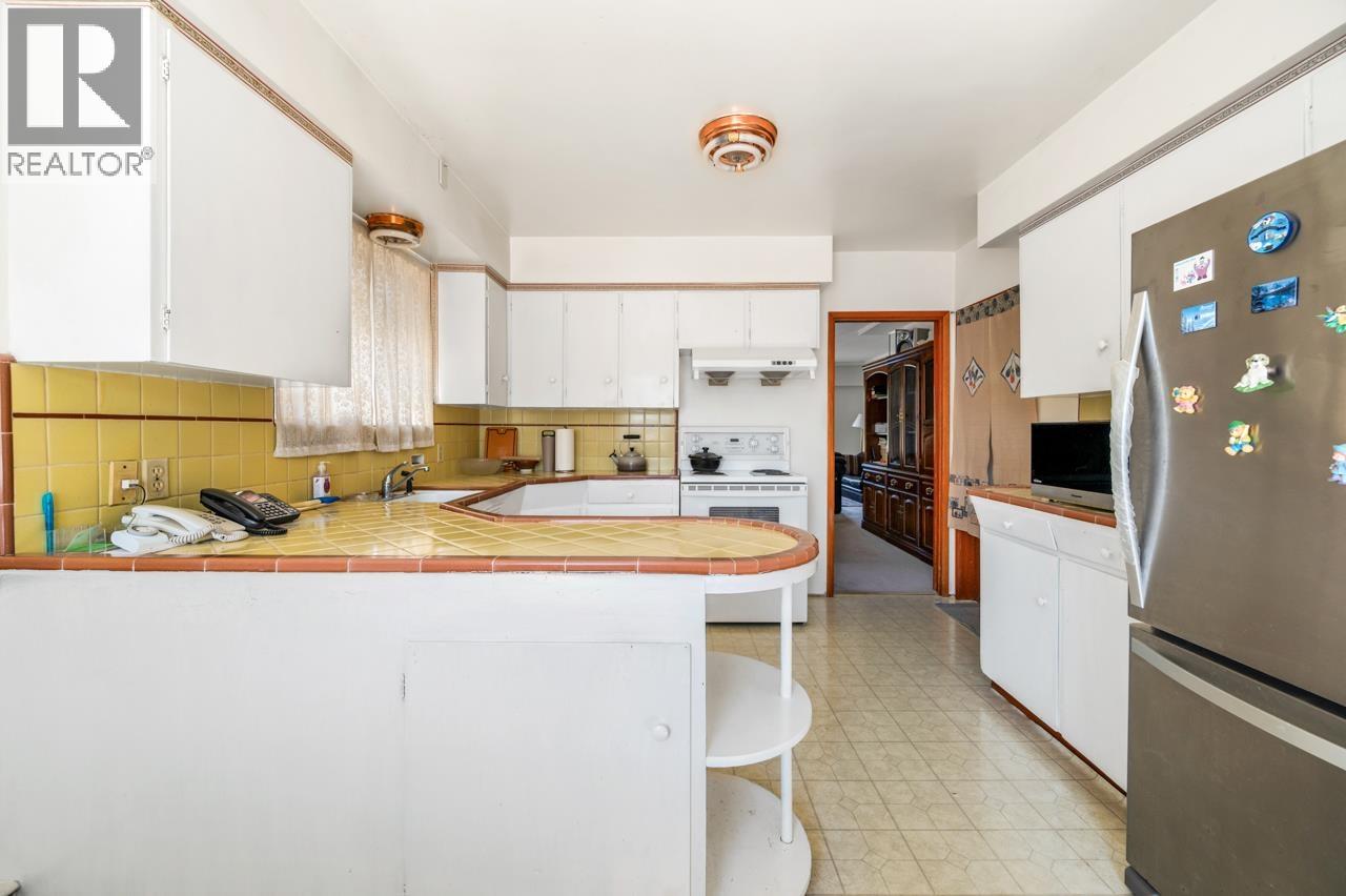 6758 Killarney Street, Vancouver, British Columbia  V5S 2Y3 - Photo 11 - R3160461