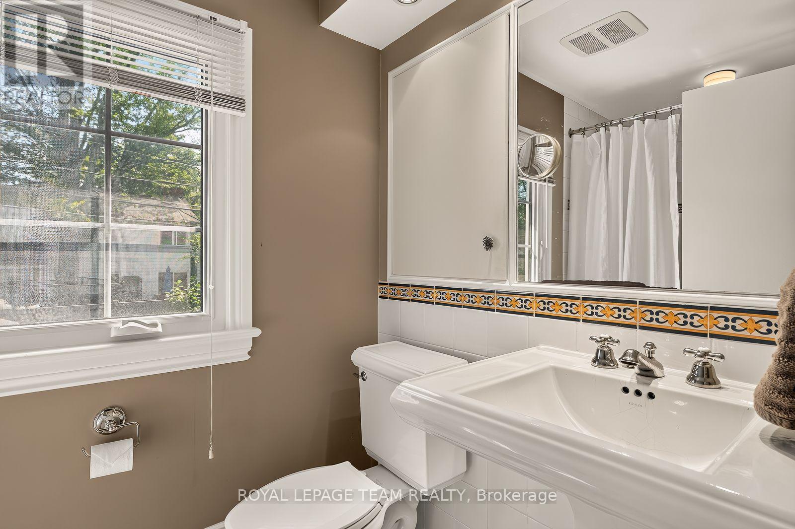766 Eastbourne Avenue, Ottawa, Ontario  K1K 0H7 - Photo 23 - X13731410