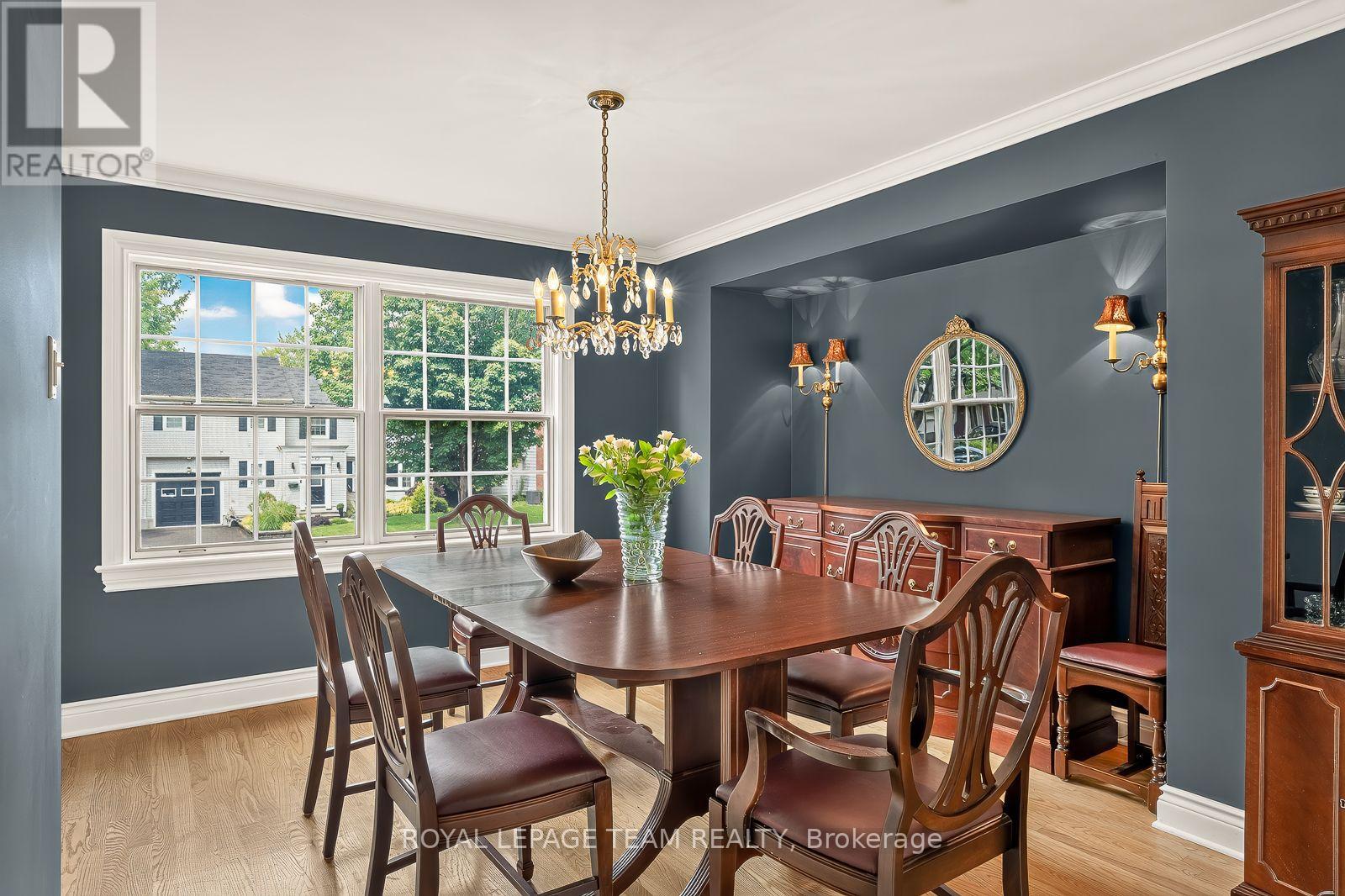 766 Eastbourne Avenue, Ottawa, Ontario  K1K 0H7 - Photo 6 - X13731410