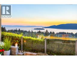 5360 MEADFEILD ROAD, West Vancouver, British Columbia