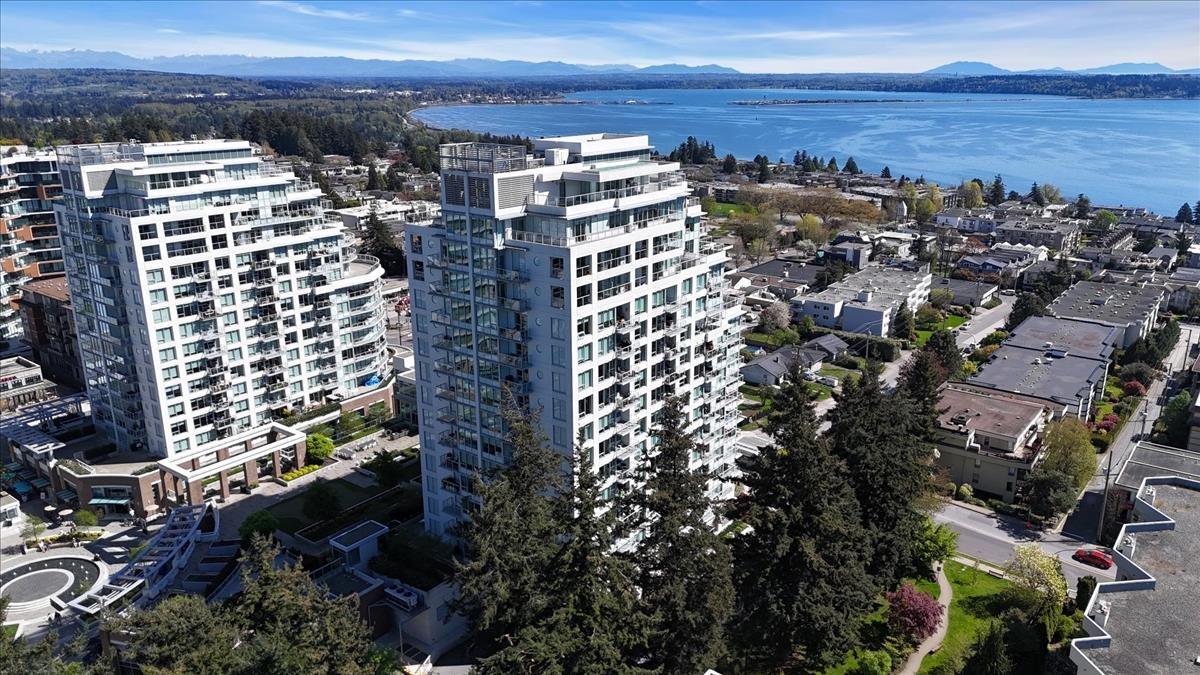 104 15165 Thrift Avenue, Surrey, British Columbia  V4B 0C1 - Photo 2 - R3160215