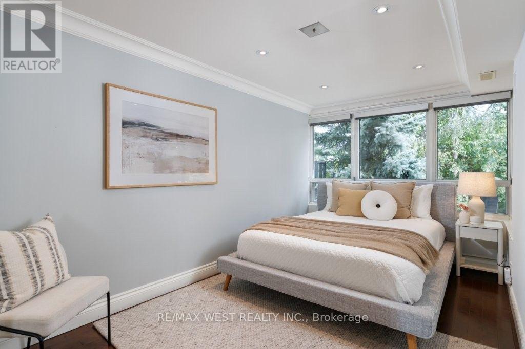 4653 Dundas Street W, Toronto, Ontario  M9A 1A4 - Photo 31 - W13733164