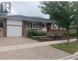 40 CARSBROOKE ROAD, Toronto, Ontario