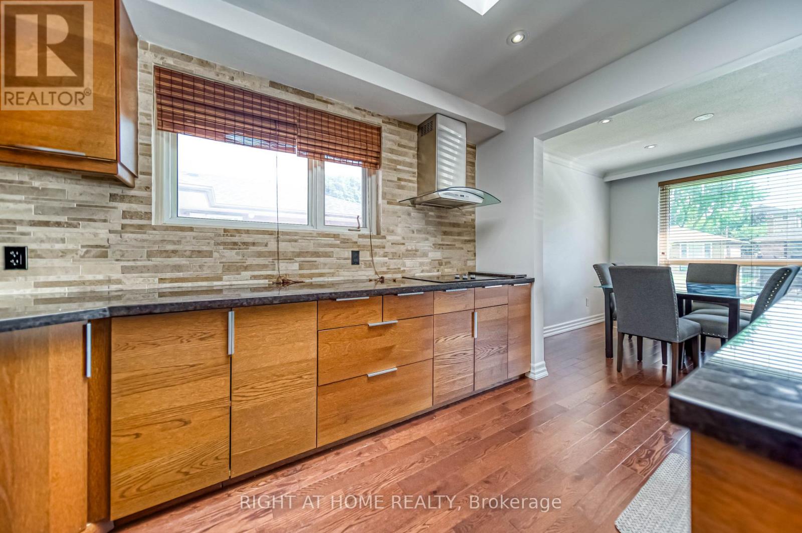76 Wishing Well Drive, Toronto, Ontario  M1T 1J3 - Photo 17 - E13732812