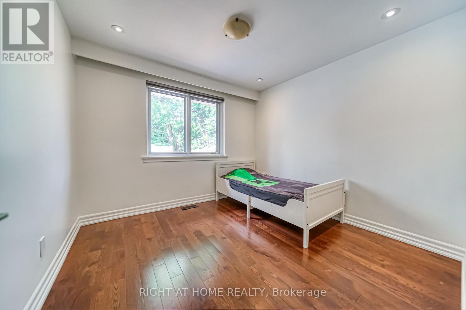 76 Wishing Well Drive, Toronto, Ontario  M1T 1J3 - Photo 21 - E13732812