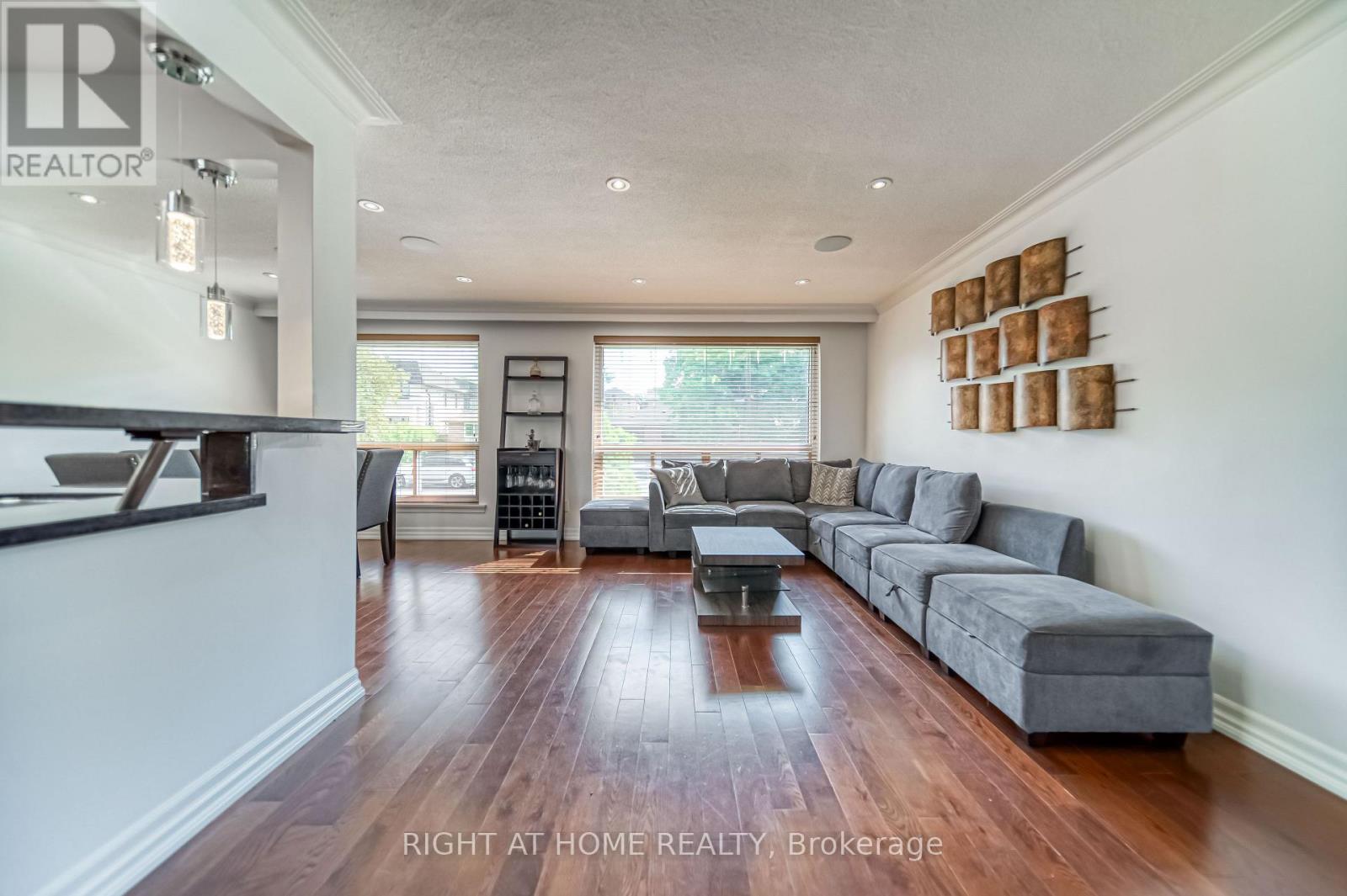 76 Wishing Well Drive, Toronto, Ontario  M1T 1J3 - Photo 7 - E13732812
