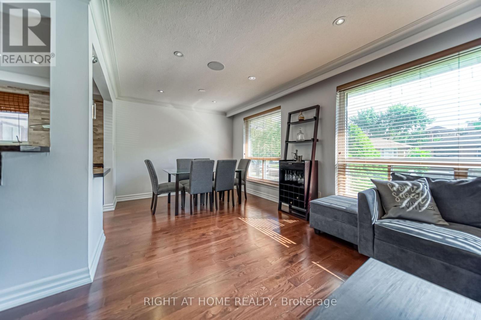 76 Wishing Well Drive, Toronto, Ontario  M1T 1J3 - Photo 9 - E13732812