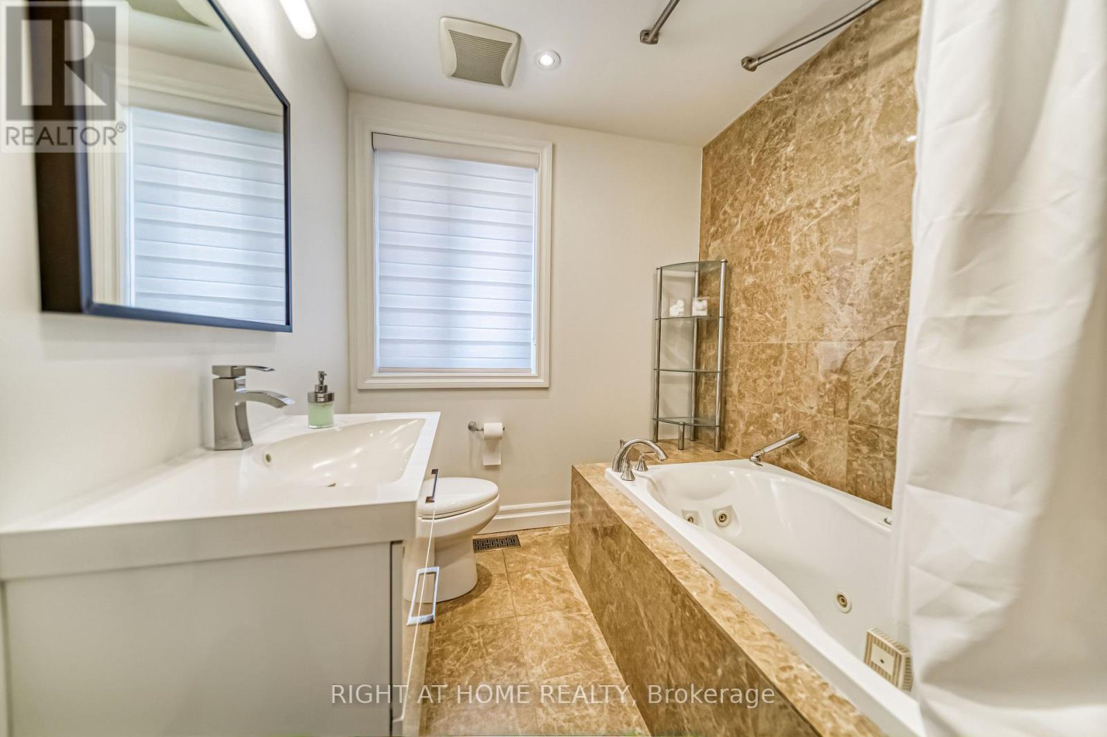 76 Wishing Well Drive, Toronto, Ontario  M1T 1J3 - Photo 22 - E13732812