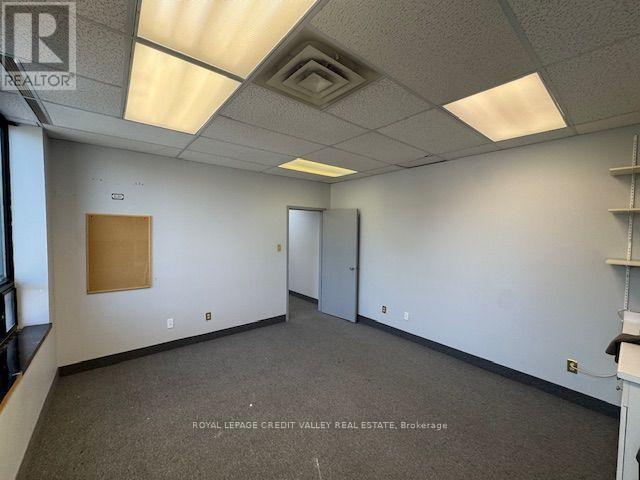 201 - 118 Queen Street W, Brampton, Ontario  L6V 1B1 - Photo 11 - W13247952