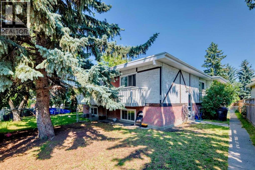 7726 & 7728 34 Avenue Nw, Calgary, Alberta  T3B 1N6 - Photo 5 - A2341586