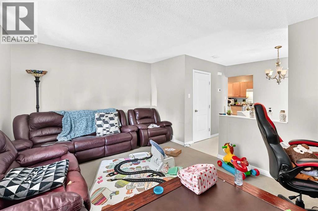 7726 & 7728 34 Avenue Nw, Calgary, Alberta  T3B 1N6 - Photo 22 - A2341586