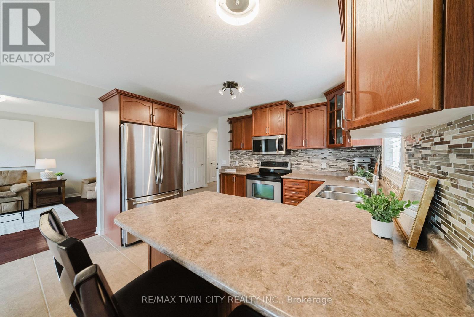 64 Brenneman Drive, Wilmot, Ontario  N3A 4M9 - Photo 14 - X13733128