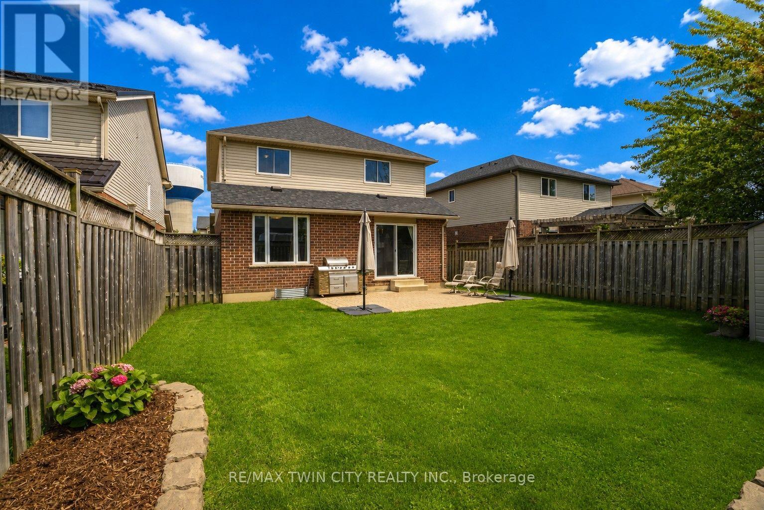 64 Brenneman Drive, Wilmot, Ontario  N3A 4M9 - Photo 3 - X13733128