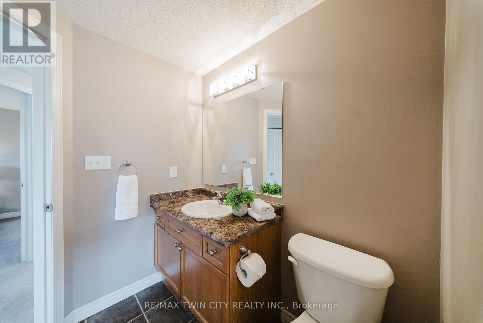 64 Brenneman Drive, Wilmot, Ontario  N3A 4M9 - Photo 31 - X13733128