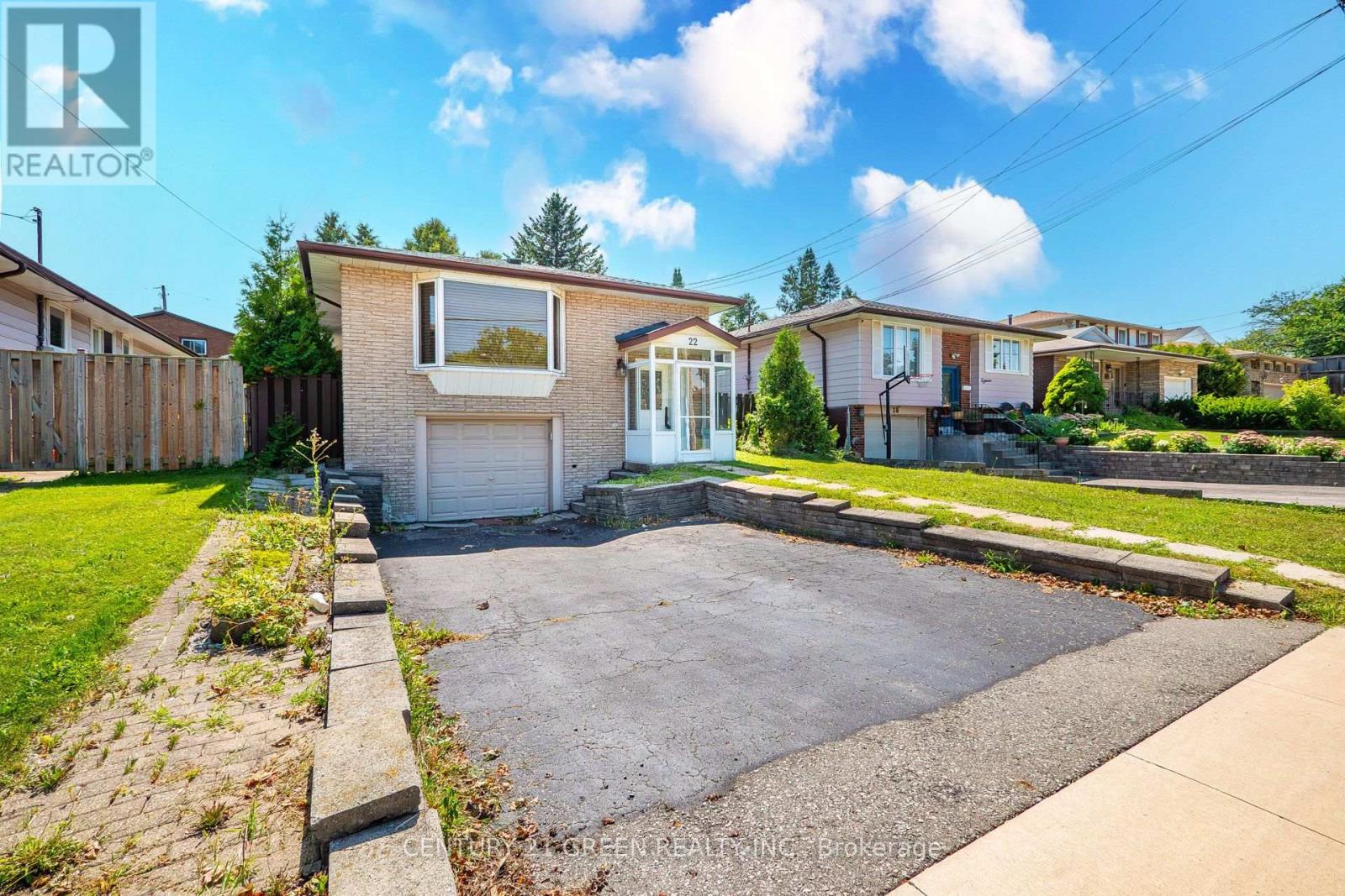 Main - 22 Quaker Crescent, Hamilton, Ontario  L8W 1H5 - Photo 4 - X13733158