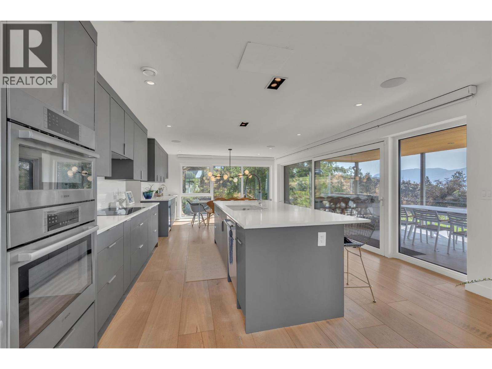 1053 Ohlhausen Road, Penticton, British Columbia  V2A 8T6 - Photo 7 - 10399181