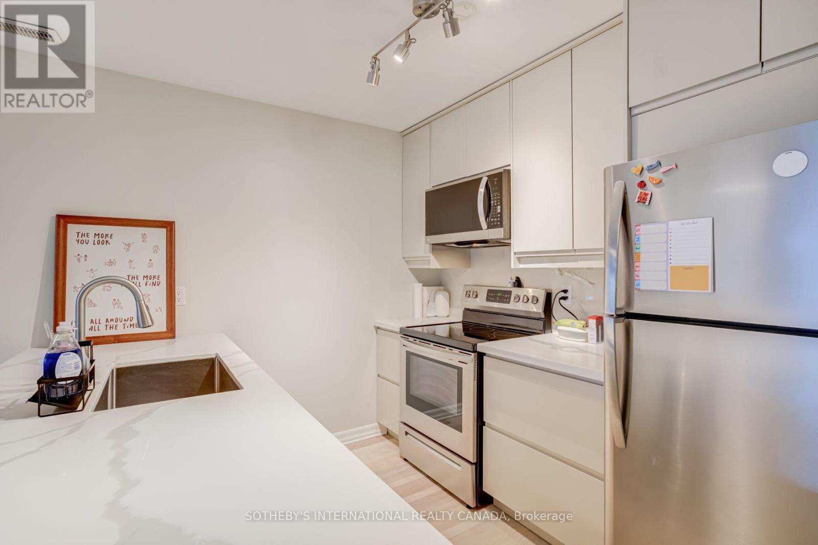 301 - 3069 Lakeshore Boulevard, Toronto, Ontario  M8V 1K6 - Photo 10 - W13657268