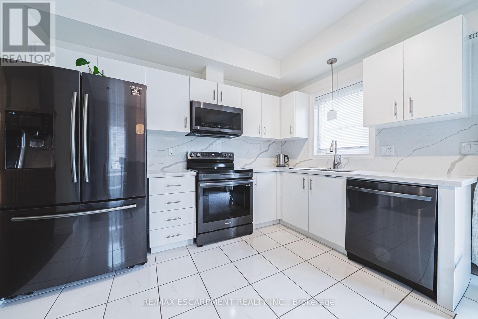 20 Barley Lane, Hamilton, Ontario  L9K 0K1 - Photo 12 - X13732994
