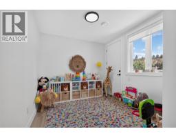 707 Raymer Road, Kelowna, British Columbia  V1W 1H6 - Photo 20 - 10396474