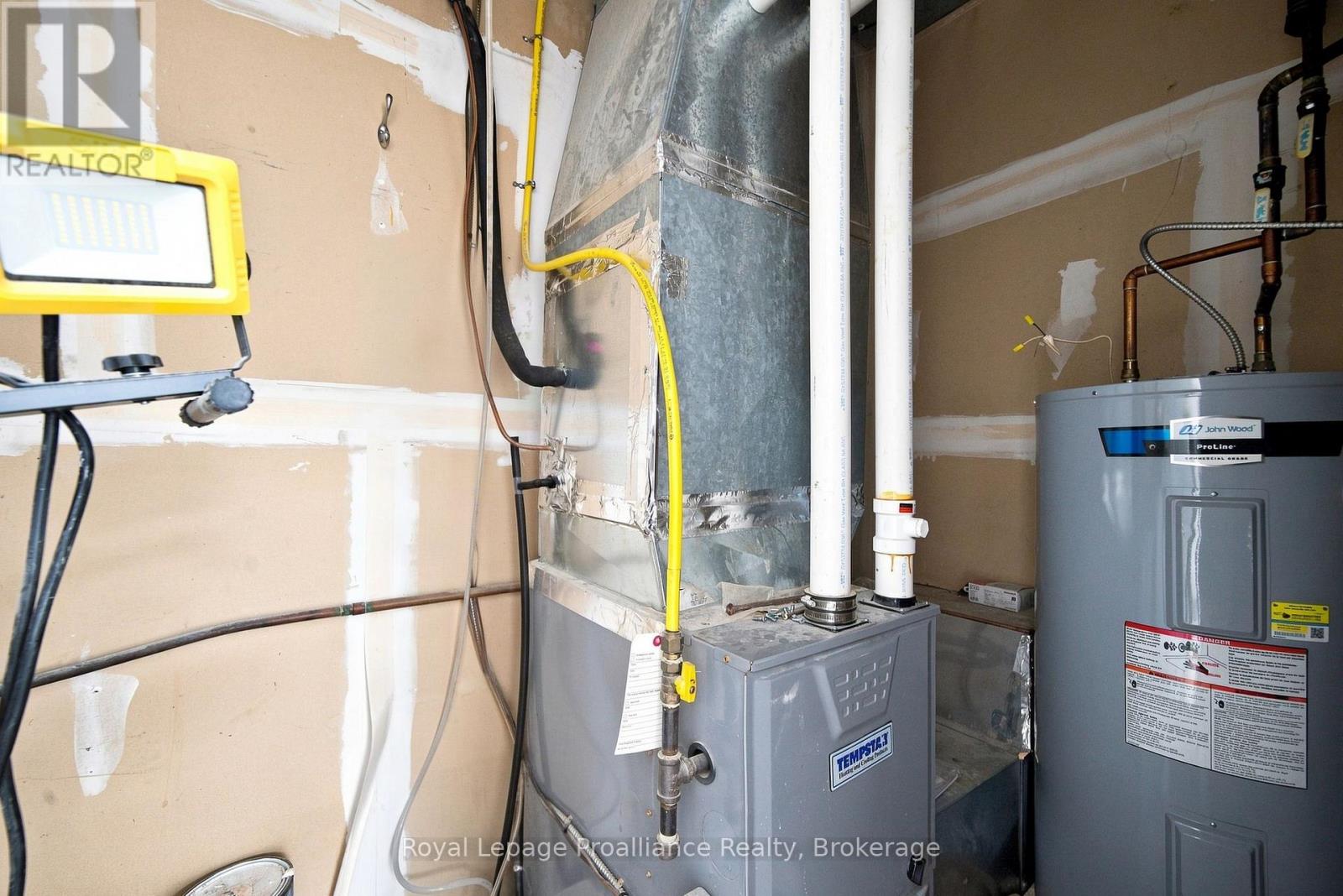 3 - 56 Elgin Street, Quinte West, Ontario  K8V 3V8 - Photo 18 - X13733380