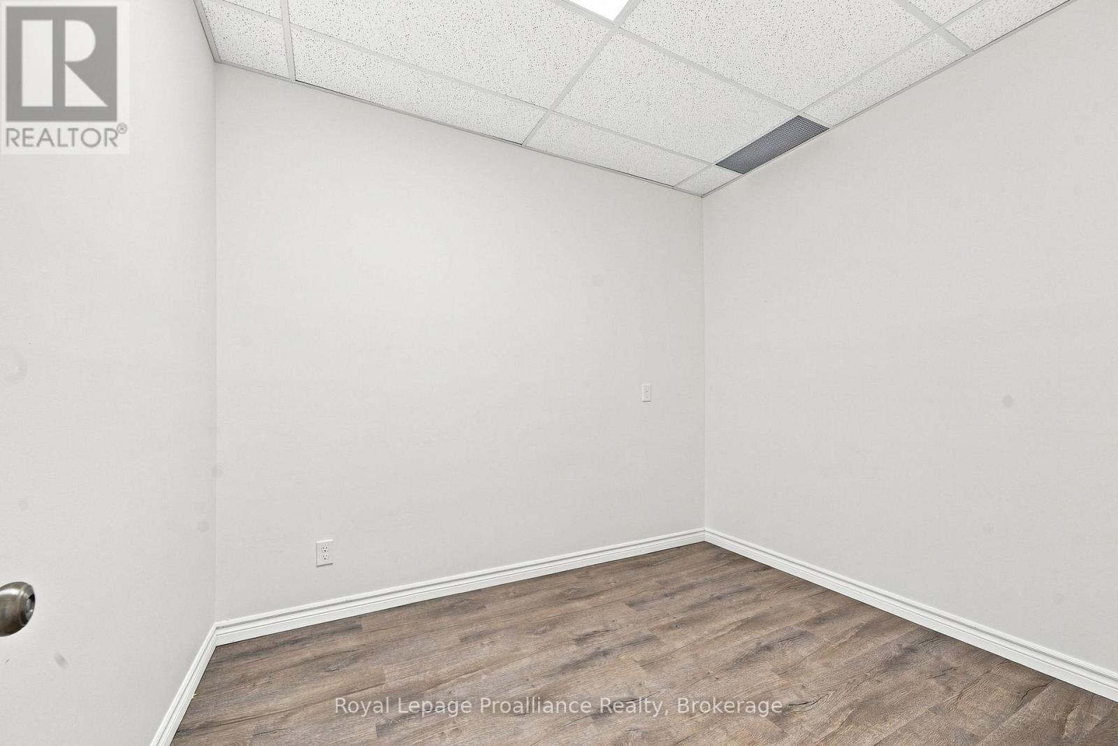 2 - 56 Elgin Street, Quinte West, Ontario  K8V 3V8 - Photo 12 - X13733386