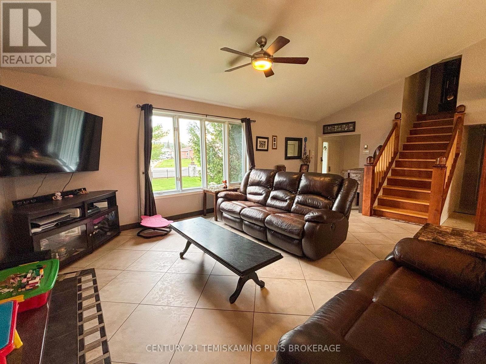 4 Michael Street, Englehart, Ontario  P0J 1H0 - Photo 14 - T13733306