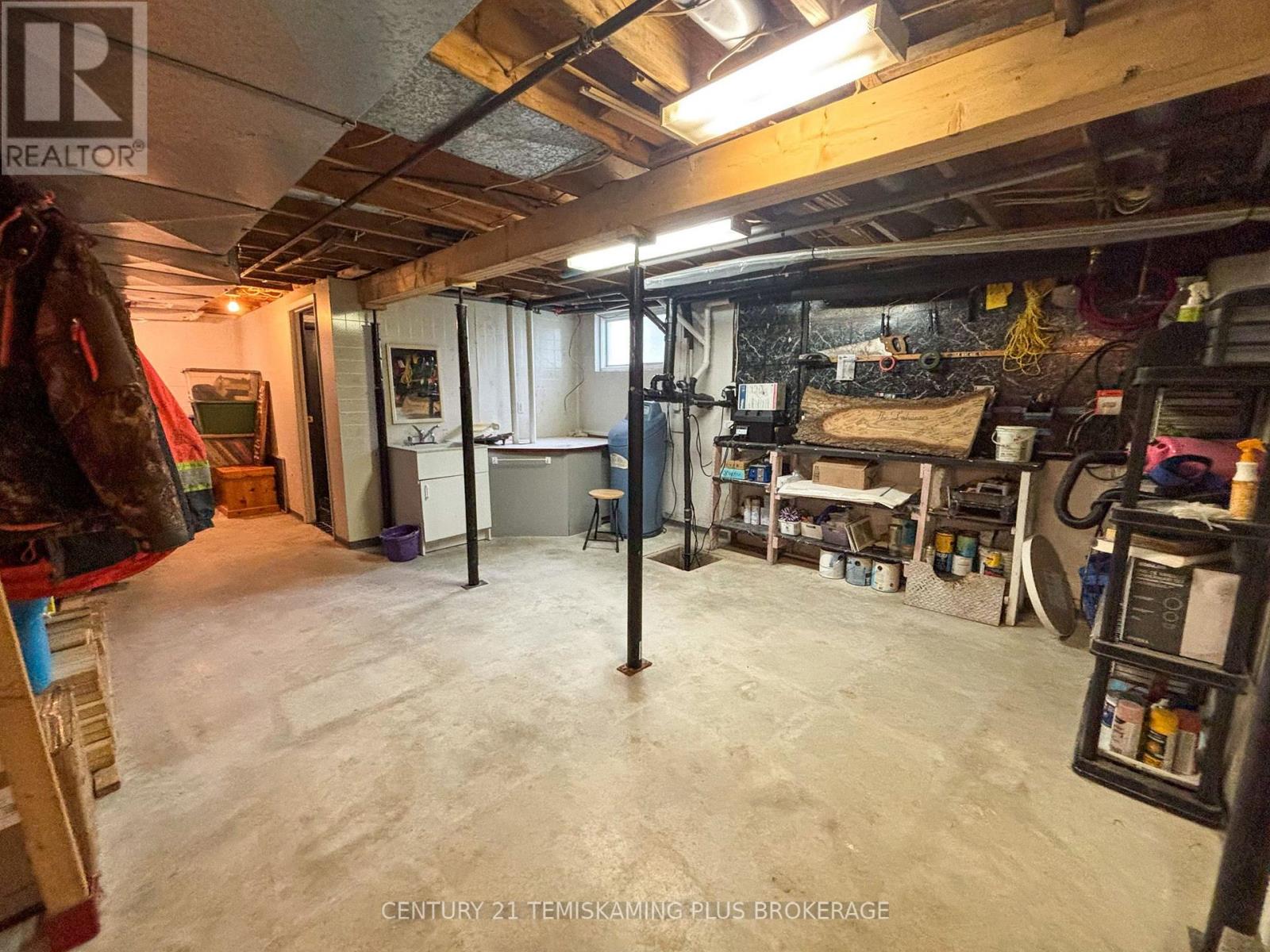 4 Michael Street, Englehart, Ontario  P0J 1H0 - Photo 37 - T13733306
