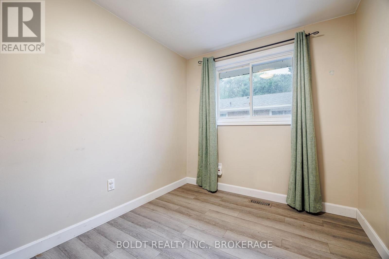 82 Wildwood Road, St. Catharines, Ontario  L2M 1C8 - Photo 12 - X13733202