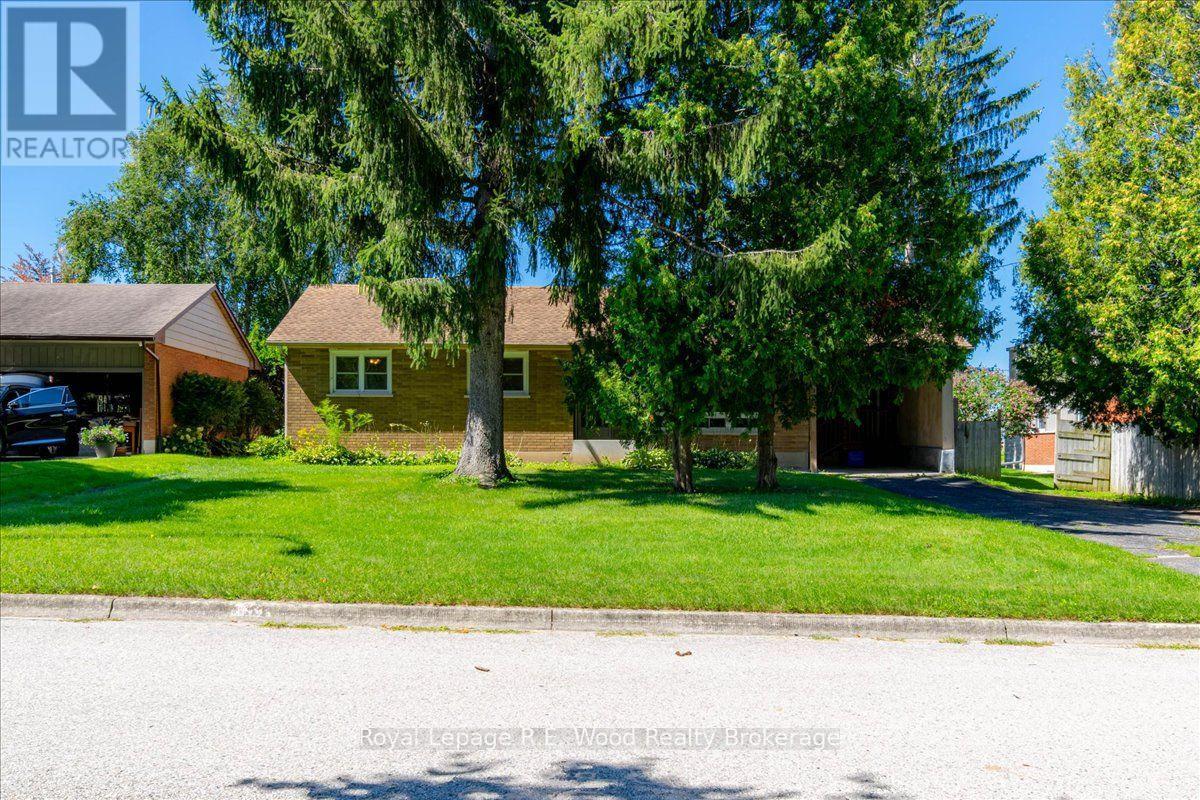 3 Myrtle Street, Tillsonburg, Ontario  N4G 4G4 - Photo 3 - X13733428