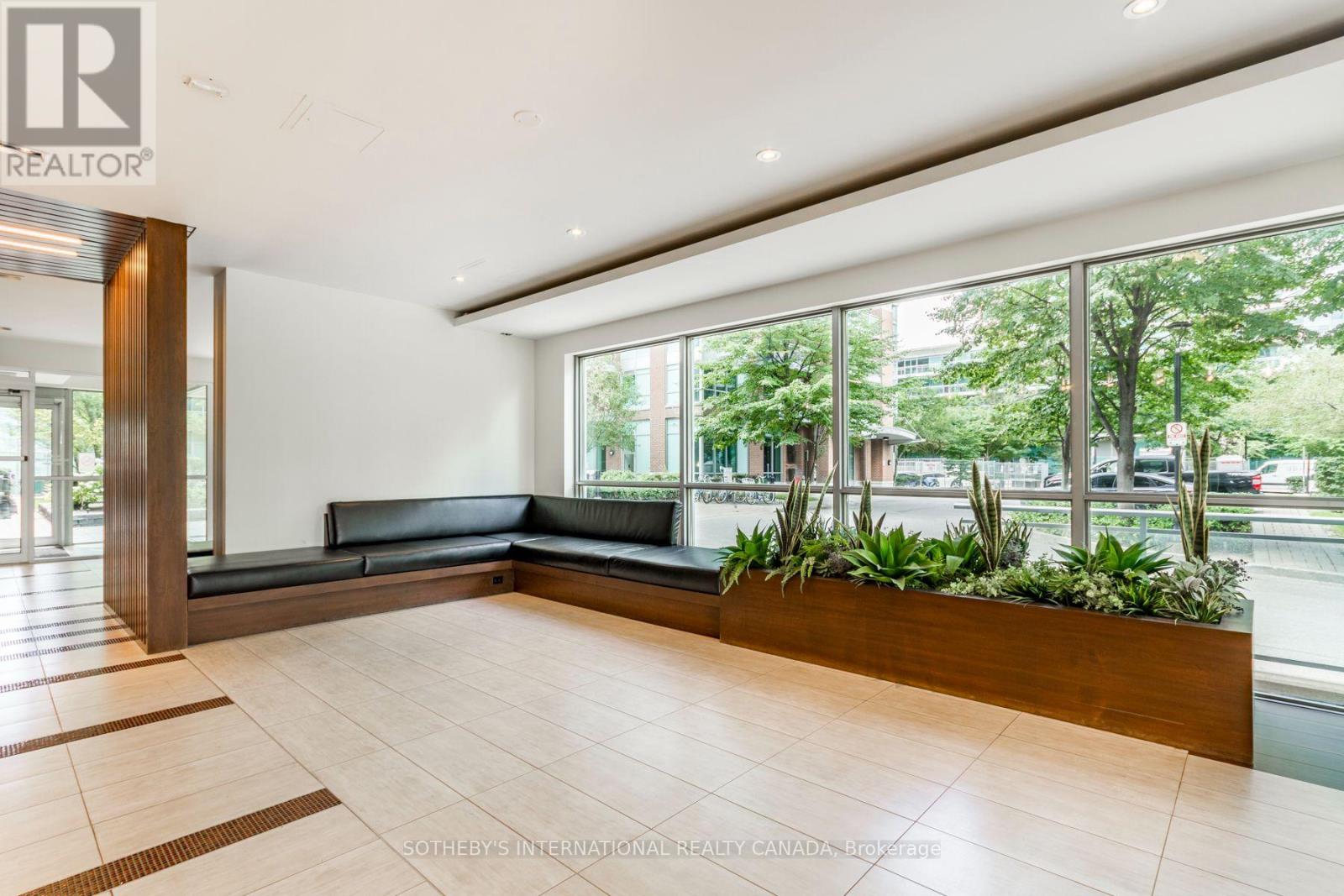 2402 - 80 Western Battery Road, Toronto, Ontario  M6K 3S1 - Photo 2 - C13733298