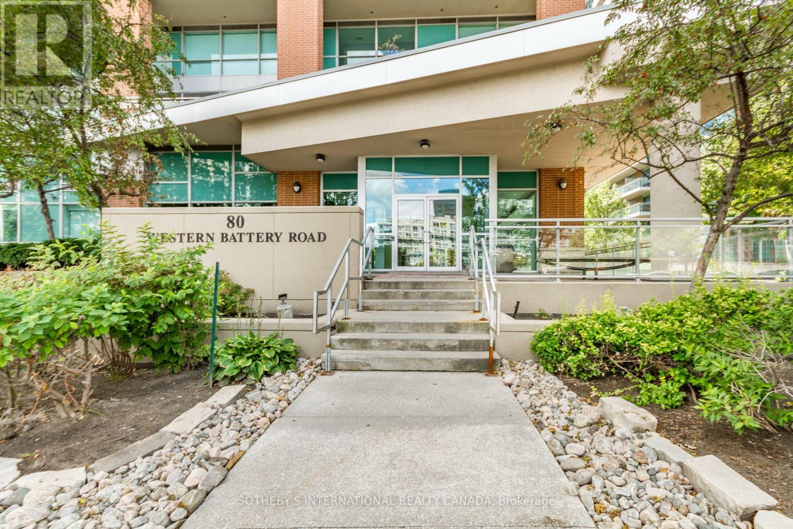 2402 - 80 Western Battery Road, Toronto, Ontario  M6K 3S1 - Photo 4 - C13733298