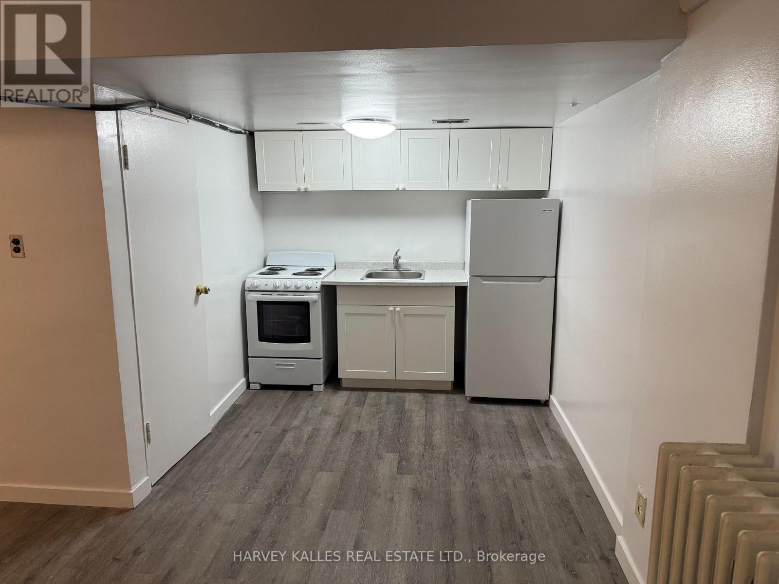 B1 - 1582 Bathurst Street, Toronto, Ontario  M5P 3H3 - Photo 6 - C13733300