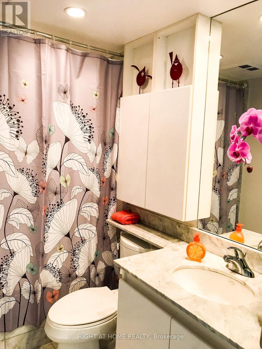 2703 - 8 Park Road, Toronto, Ontario  M4W 3S5 - Photo 10 - C13733400