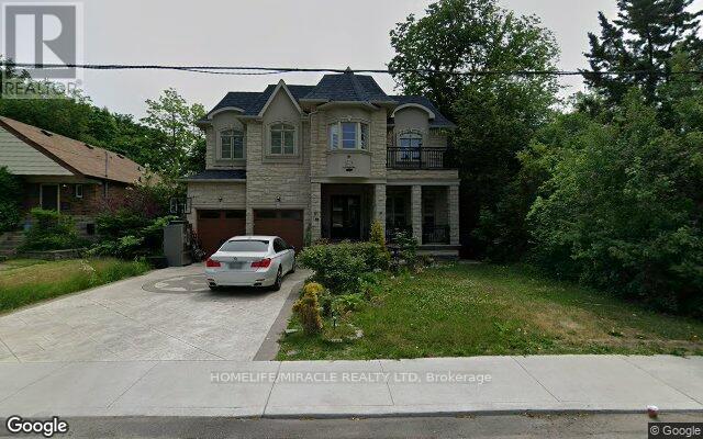 35 DRAKE CRESCENT, Toronto, Ontario